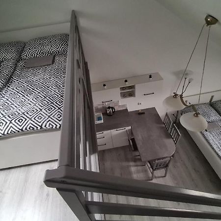 Gyulai-Fuerdo-Apartman Ii. Exteriör bild