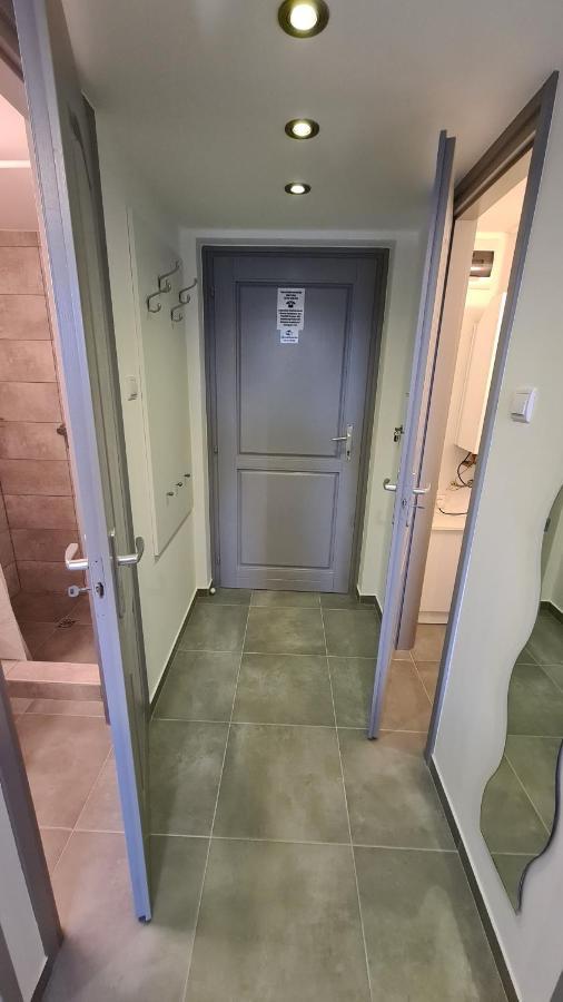 Gyulai-Fuerdo-Apartman Ii. Exteriör bild