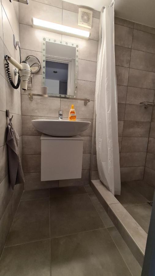 Gyulai-Fuerdo-Apartman Ii. Exteriör bild