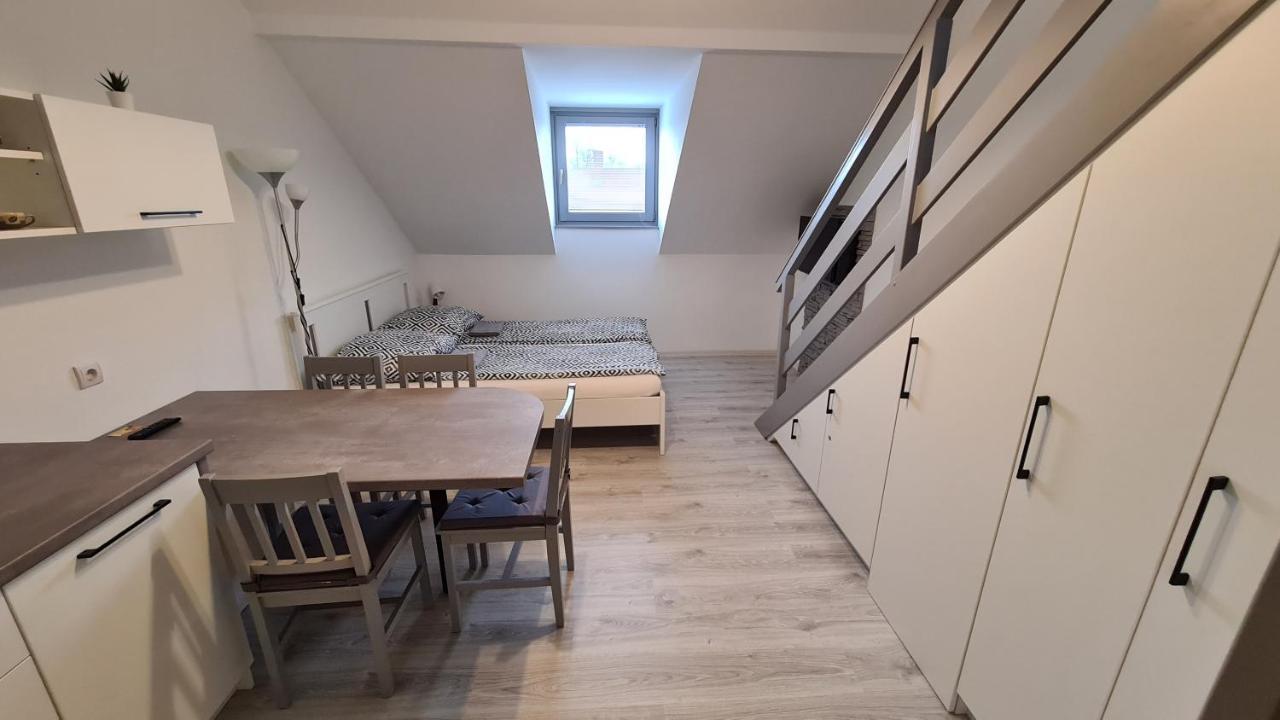 Gyulai-Fuerdo-Apartman Ii. Exteriör bild