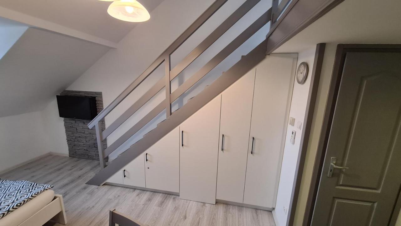Gyulai-Fuerdo-Apartman Ii. Exteriör bild